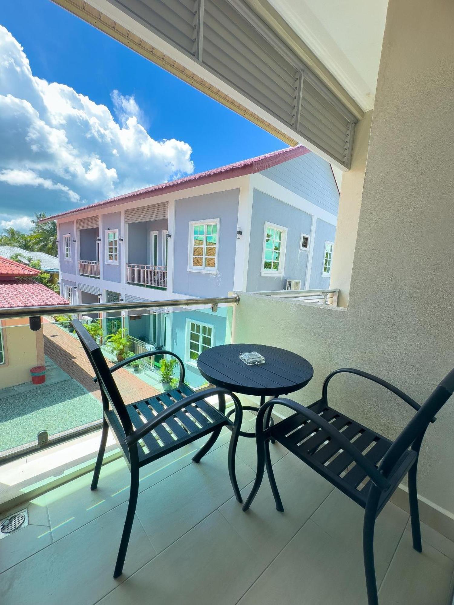 Grand Village Inn Pantai Cenang  Buitenkant foto